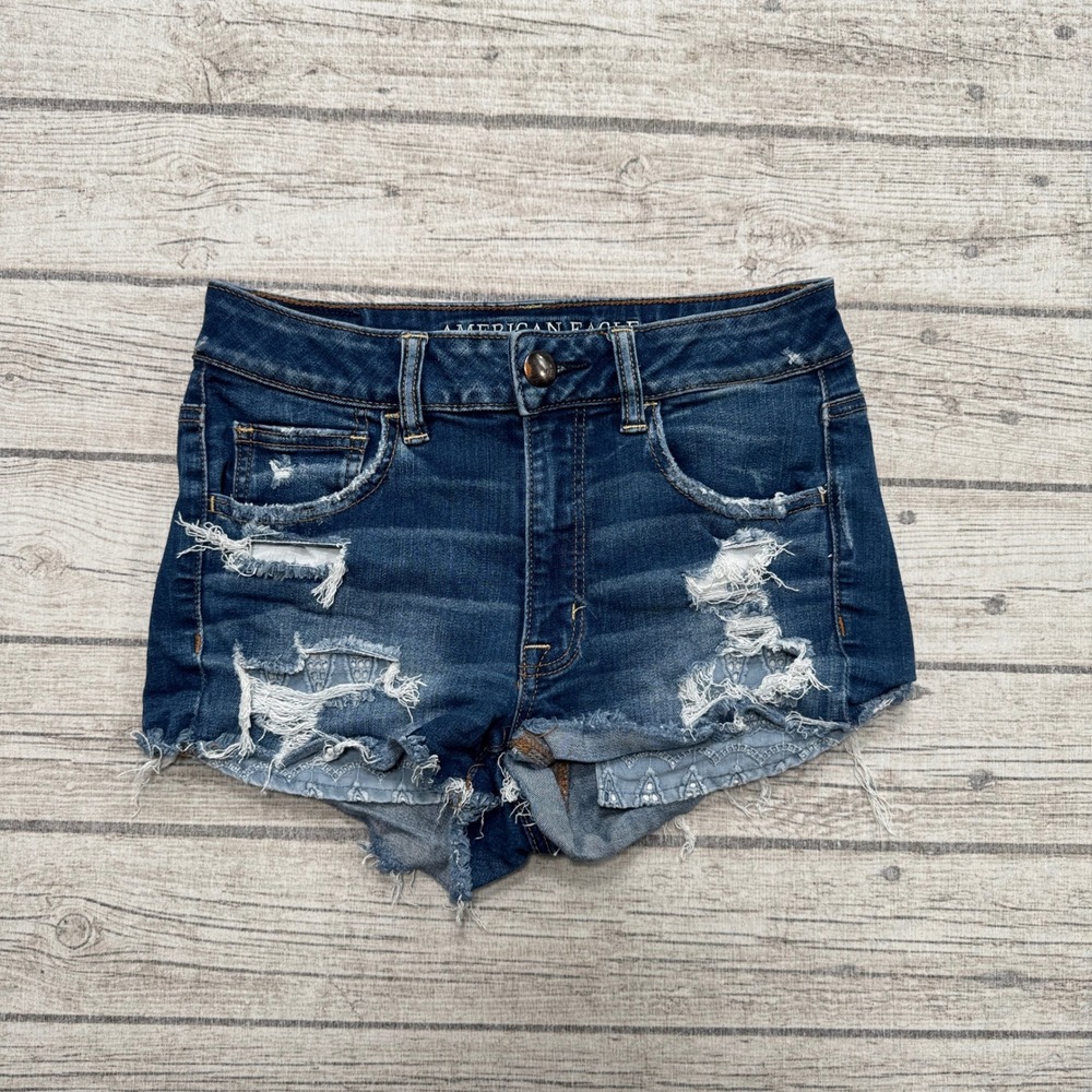 American Eagle Shorts Women's 6 Blue High Rise Super Stretch Cut Off Distressed